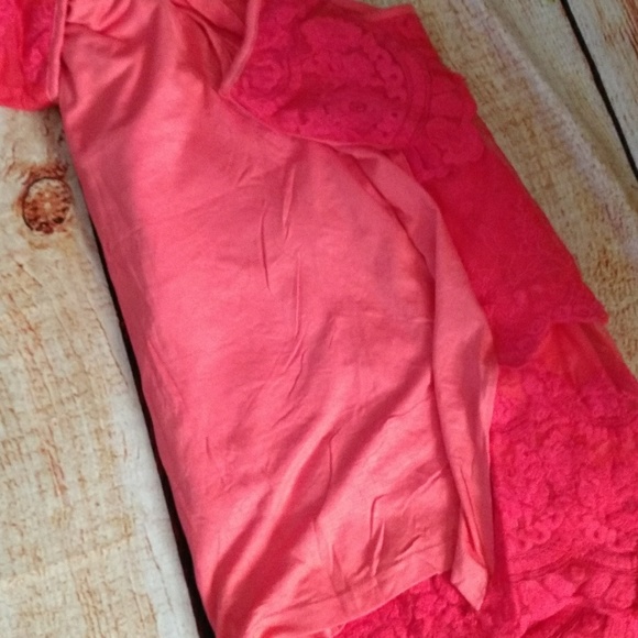 🏵️Lace and Crochet Tiered 👕 Firm'* - Picture 3 of 4